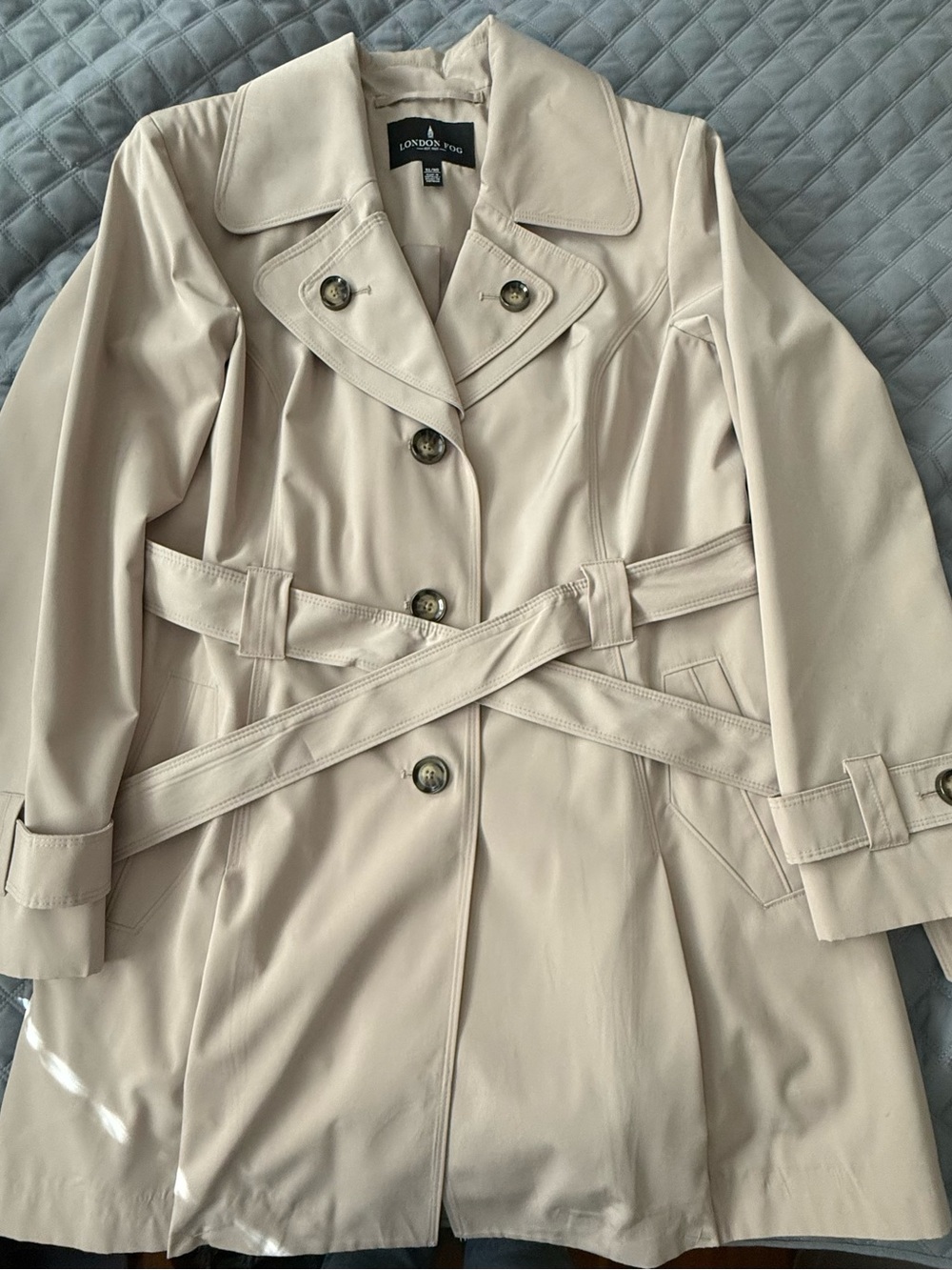 NWOT London Fog Women's Khaki Trench Coat with Belt